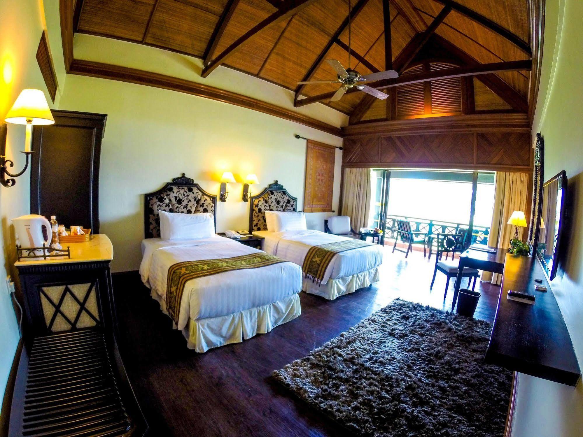 Villa At Nexus Resort & Spa Karambunai Kampong Bikasan Exterior foto